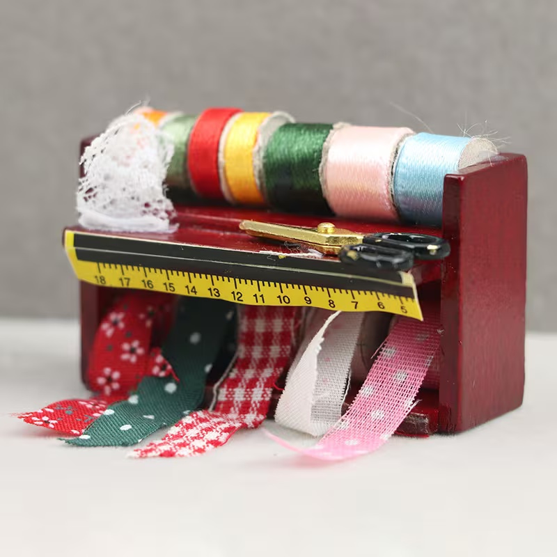 Poppenhuis mini-naaidoosje met - Wood Woodworking recensie en prijs