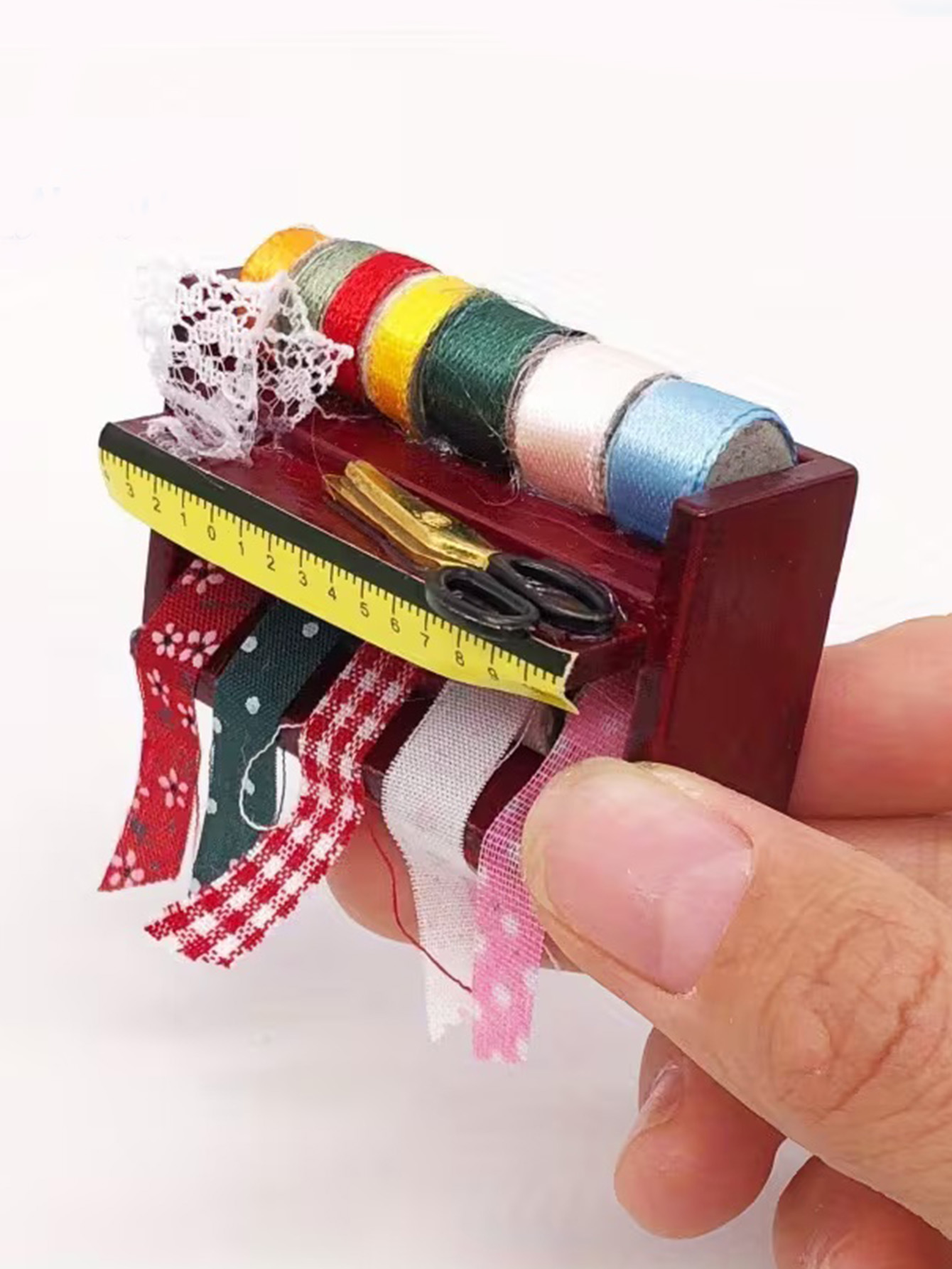 Poppenhuis mini-naaidoosje met - Wood Woodworking recensie en prijs